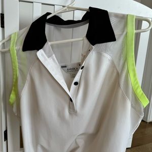 Sleeveless Annika golf top